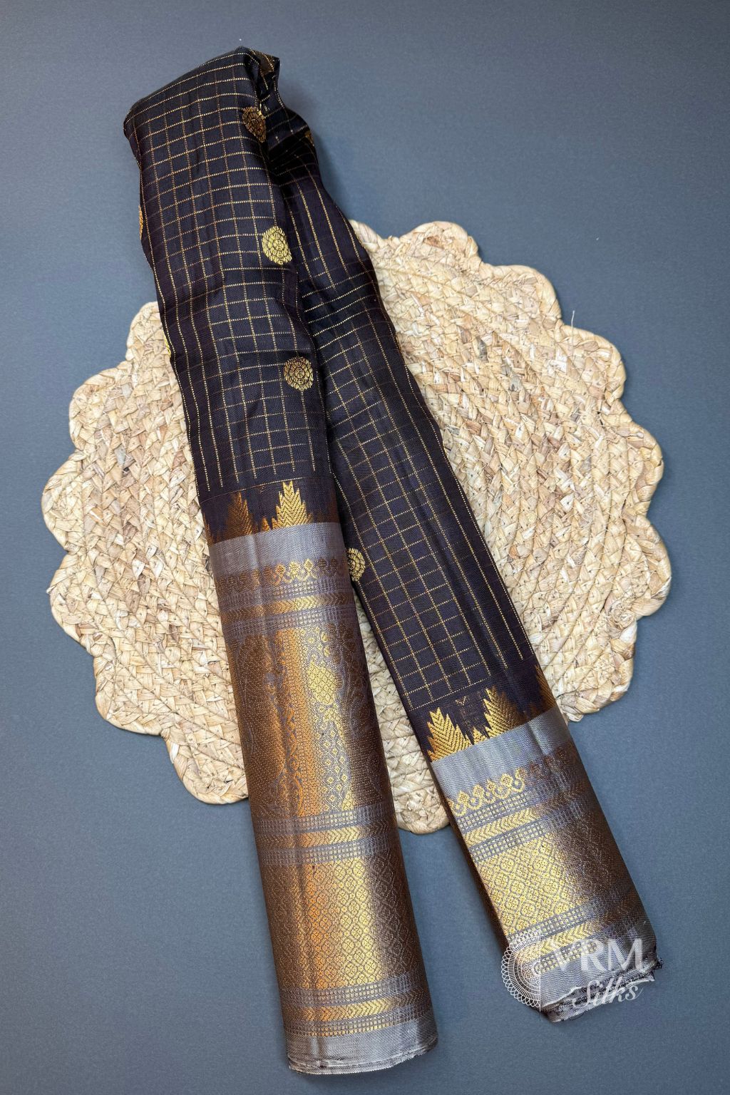 cocoa gadwal silk saree cocoa gadwal silk saree