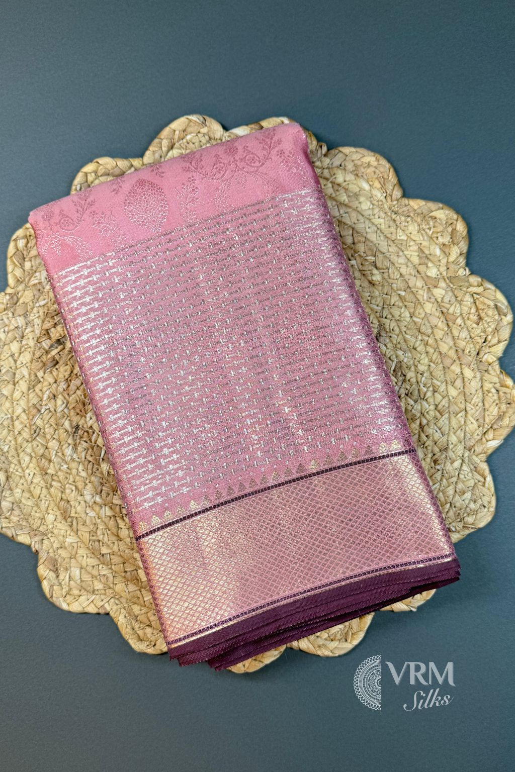 Elegant Pink Kanchipuram Silk Saree Online