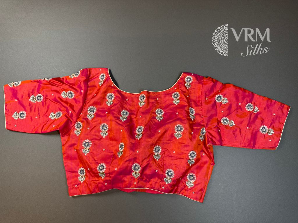 Ready-to-Wear Blouse Dark Blue Kanchipuram Saree Ready-to-Wear Blouse Dark Blue Kanchipuram Saree