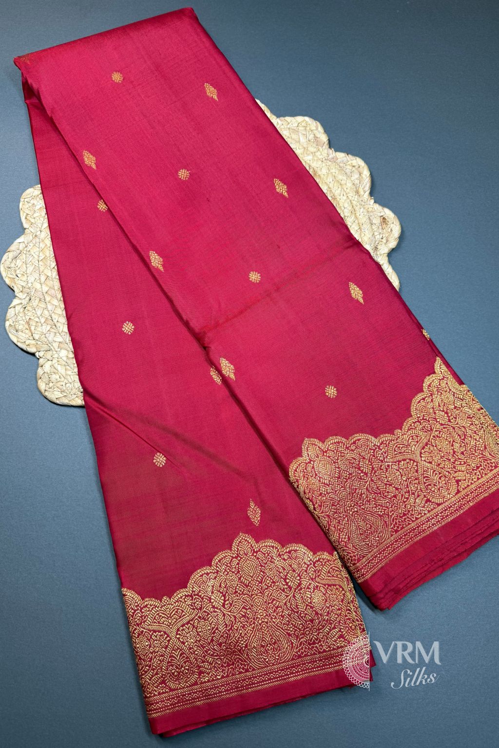 Red Kanchipuram Saree with Gold Zari USA Red Kanchipuram Saree with Gold Zari USA